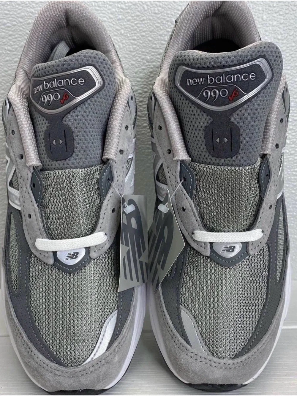 New Balance 990v6 women size 10.5 ( size 9 men )